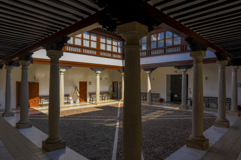 Los patios del Palacio de Valdeparaíso son perfectos para eventos.